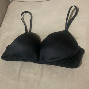 PINK VS Black Wear Everywhere Super Push-up Bra